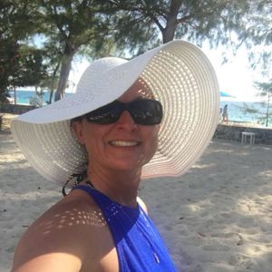 Meet your Posher, Kendra